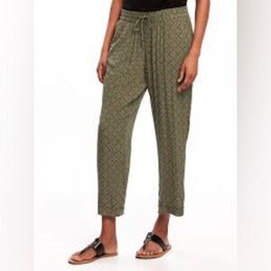 Old Navy Green Patterned Pants